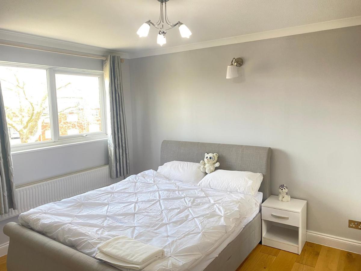 Three Bedrooms House In Windsor Buitenkant foto